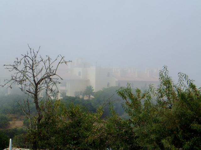 gal/Newsletters/September_2004/Hotel thru the sea mist.jpg